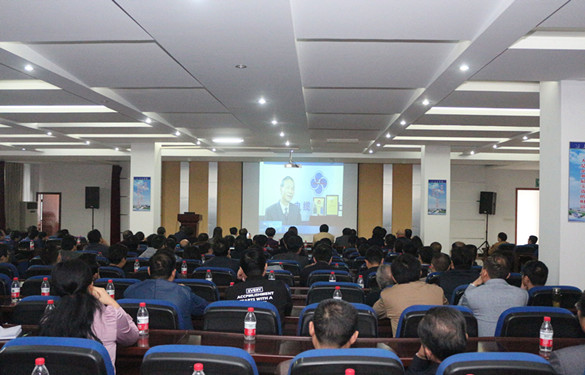 溧阳市教育局机关干部携全市中幼学堂长一行来Z6尊龙凯时电缆参观调查