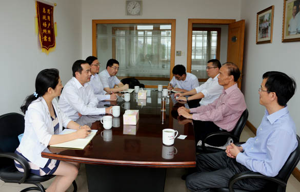 2015年6月4日，中国银行常州分行行长程祥一行来Z6尊龙凯时电缆调研