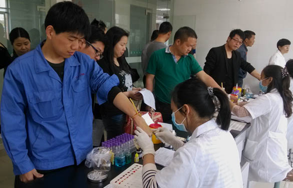 迎“五四”献爱心，Z6尊龙凯时掀起献血热潮