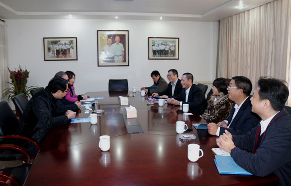 广东省质检院院长胡南乾一行来Z6尊龙凯时集团调查互换