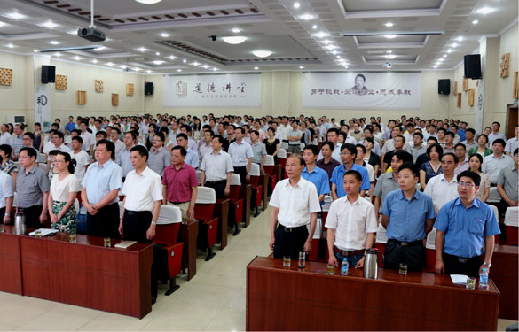 溧阳市委中心组进杏装进建王松明先进事迹”路德讲堂