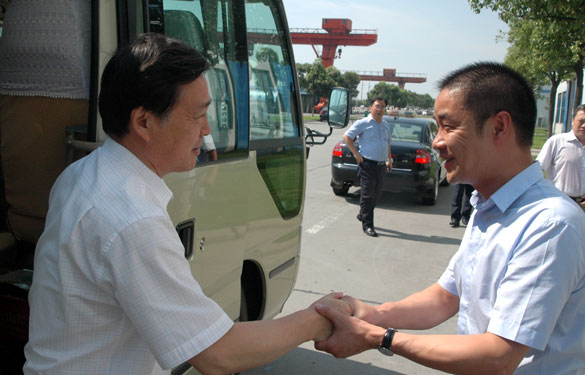 江苏省当局科技创新工程督查组来Z6尊龙凯时集团调研